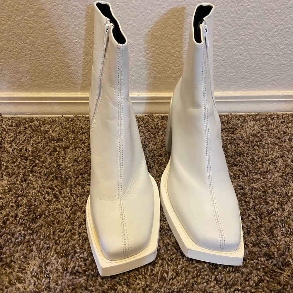 ASOS Design heeled Chelsea boots white leather 10